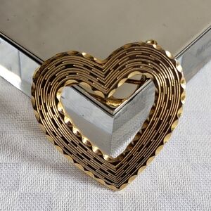Source Unknown Gold Heart Brooch with Textured Design